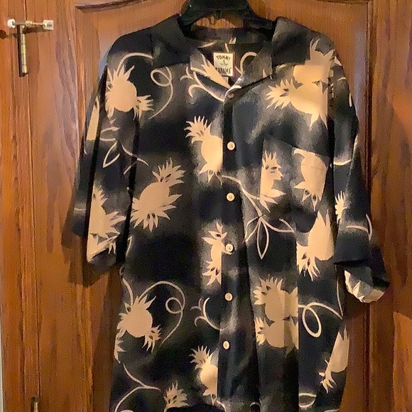 Tommy Bahama Silk Short Sleeve Button Front Shirt - Picture 1 of 4